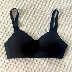 NWT Lululemon Hold True Bra Black